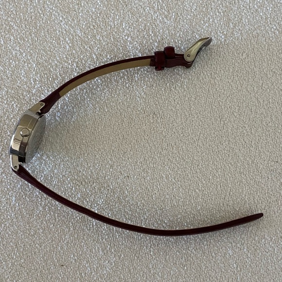 Official Harry Potter Platform 9 3/4 Watch - Picture 5 of 6